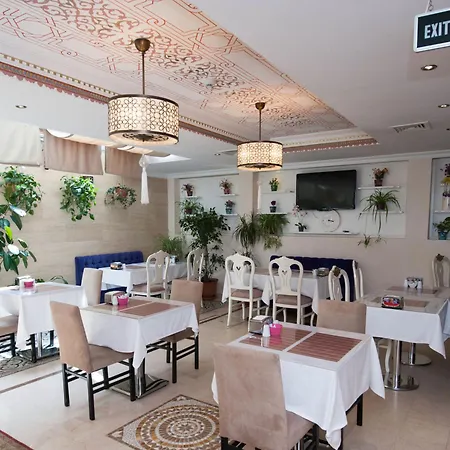 Отель Sultans Royal 4*