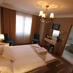 Hotel Sultans Royal